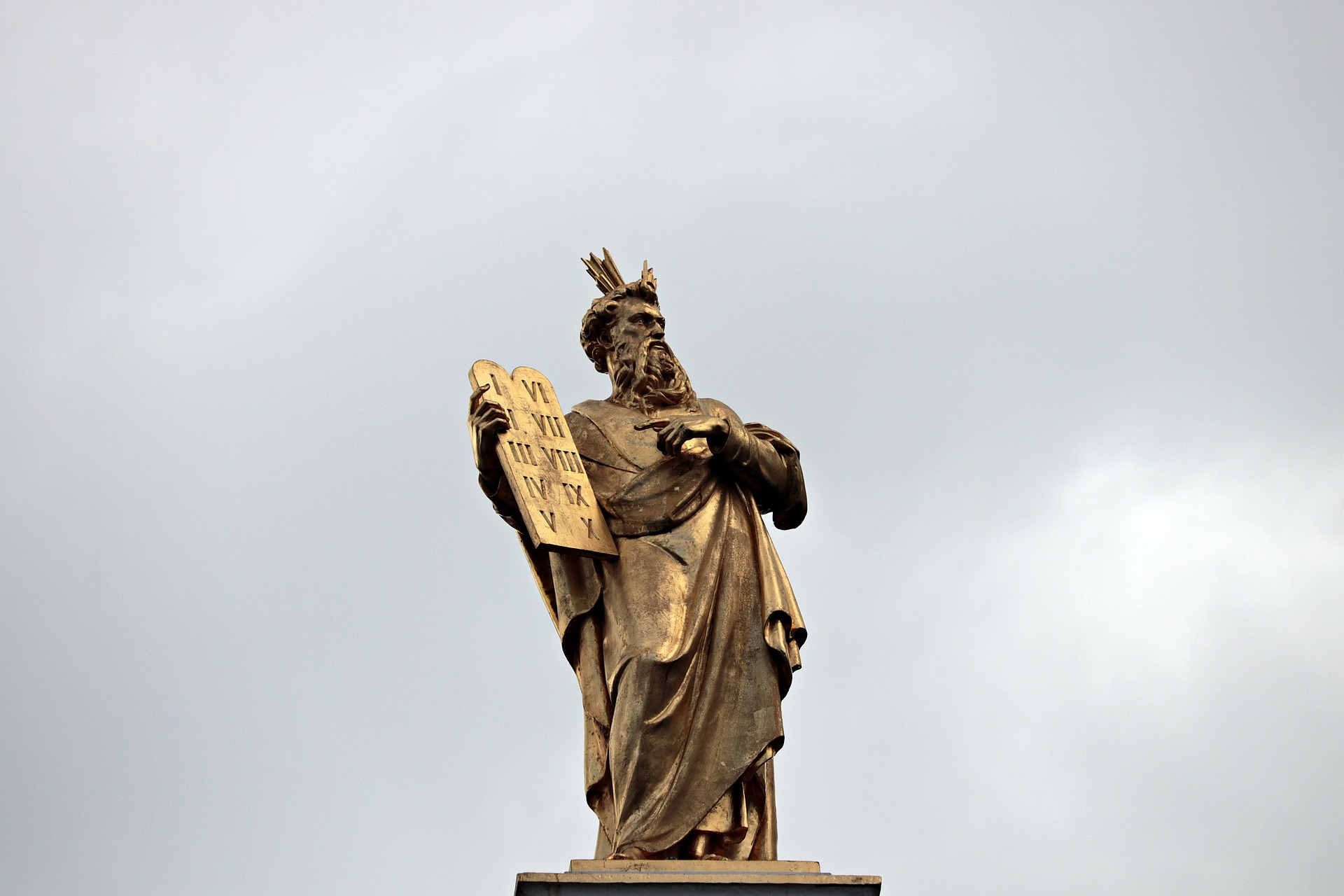 moses-2628535_1920 (c) Bild von S. Hermann & F. Richter auf Pixabay